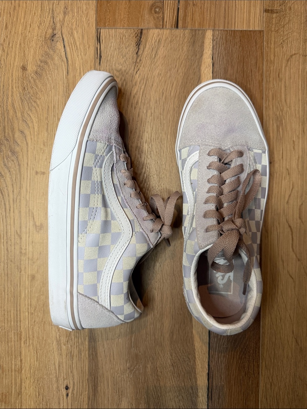 Vans Checkerboard Low-Top Sneakers in Light Mauve and Cream